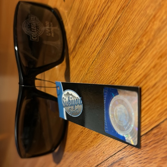 University of Arizona sunglasses - black NWT - Picture 2 of 3